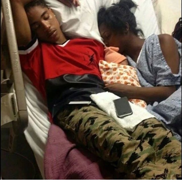 Roc Royal And His Girlfriend At The Hospital With There New Born.